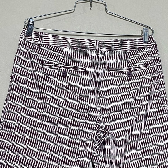 Loft Ann Taylor  burgundy and white Shorts size 8P - Picture 3 of 7